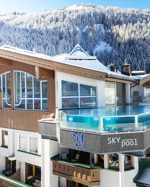 Winter Haus Sky Pool